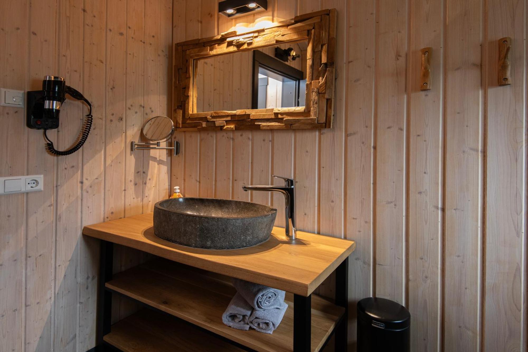 מדבאך Kustelberg Lodges מראה חיצוני תמונה